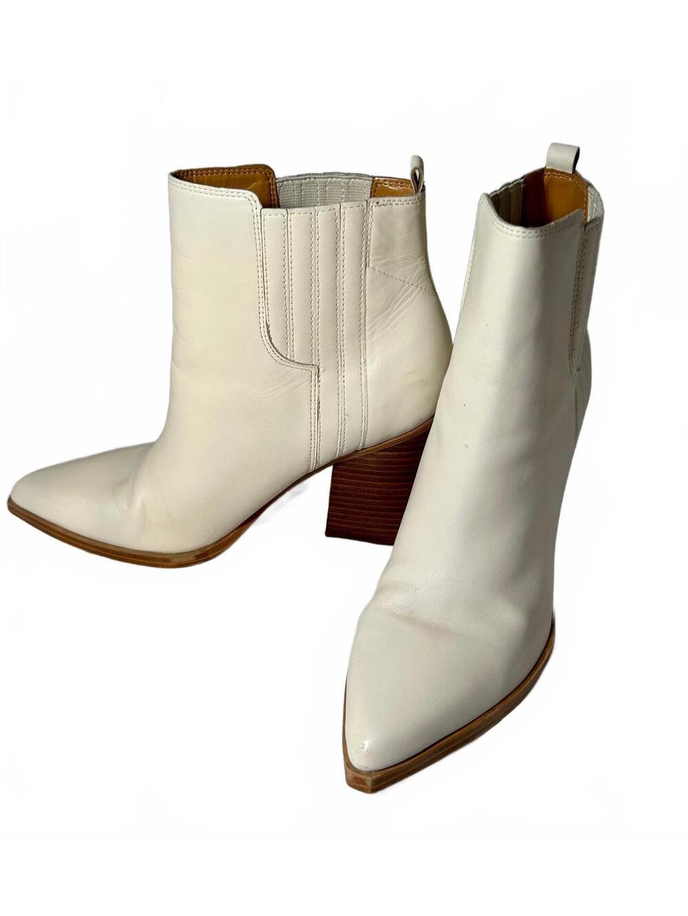 Marc Fisher LTD MLOSHAY White Leather Western Chelsea Boots 9.5M Pointed Toe